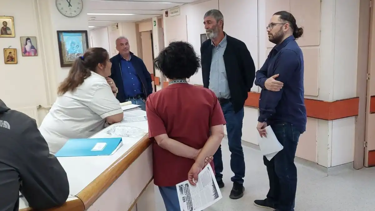 Περιοδεία Έξαρχου στο Γ.Ν. Άρτας – Στο επίκεντρο οι ελλείψεις και ο αγώνας των καθαριστριών