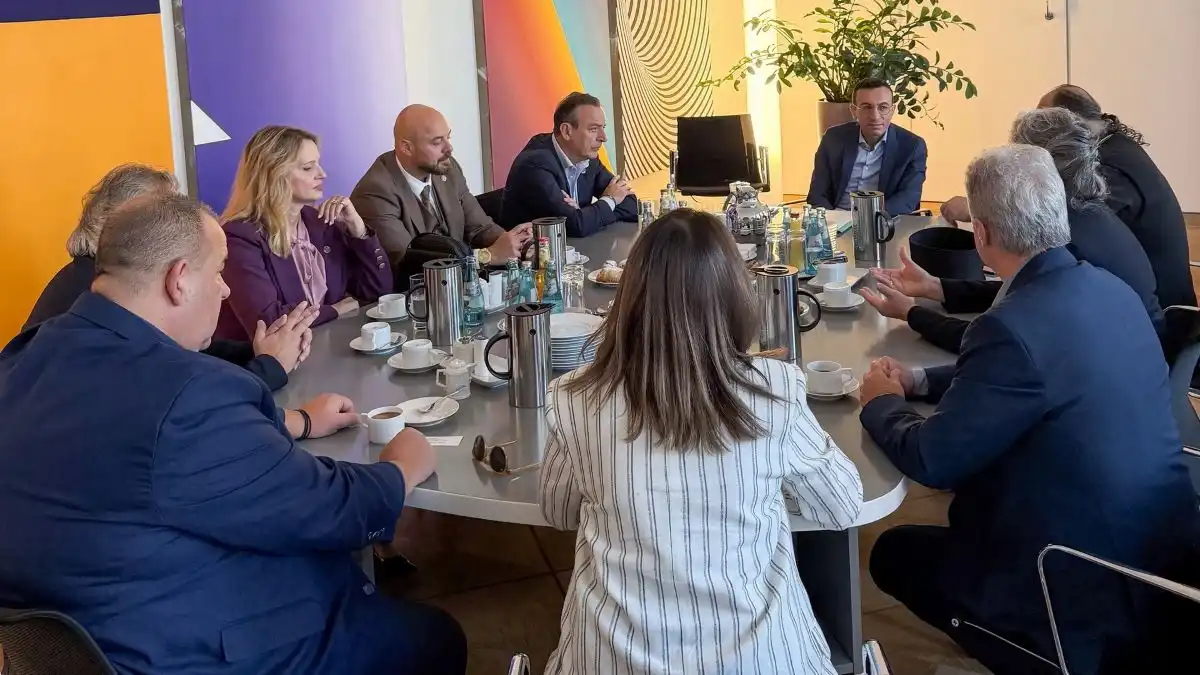 Δήμος Ιωαννιτών: Στόχος οι απευθείας πτήσεις από τη Γερμανία – Οι επαφές που έγιναν σε πέντε ευρωπαϊκές πόλεις
