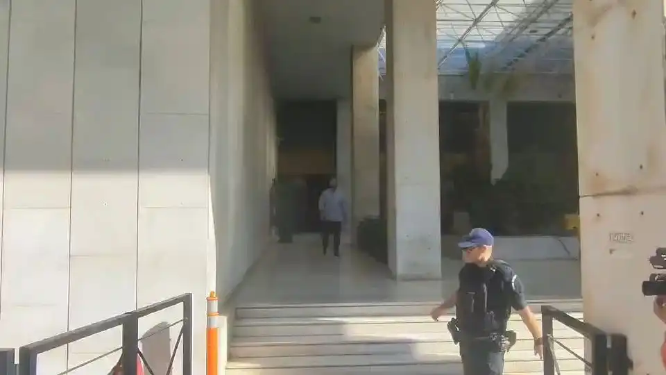 Αθώος για την κατηγορία της απάτης σε βάρος του ΕΦΚΑ δηλώνει ο Φιλ. Καμπούρης (βίντεο)