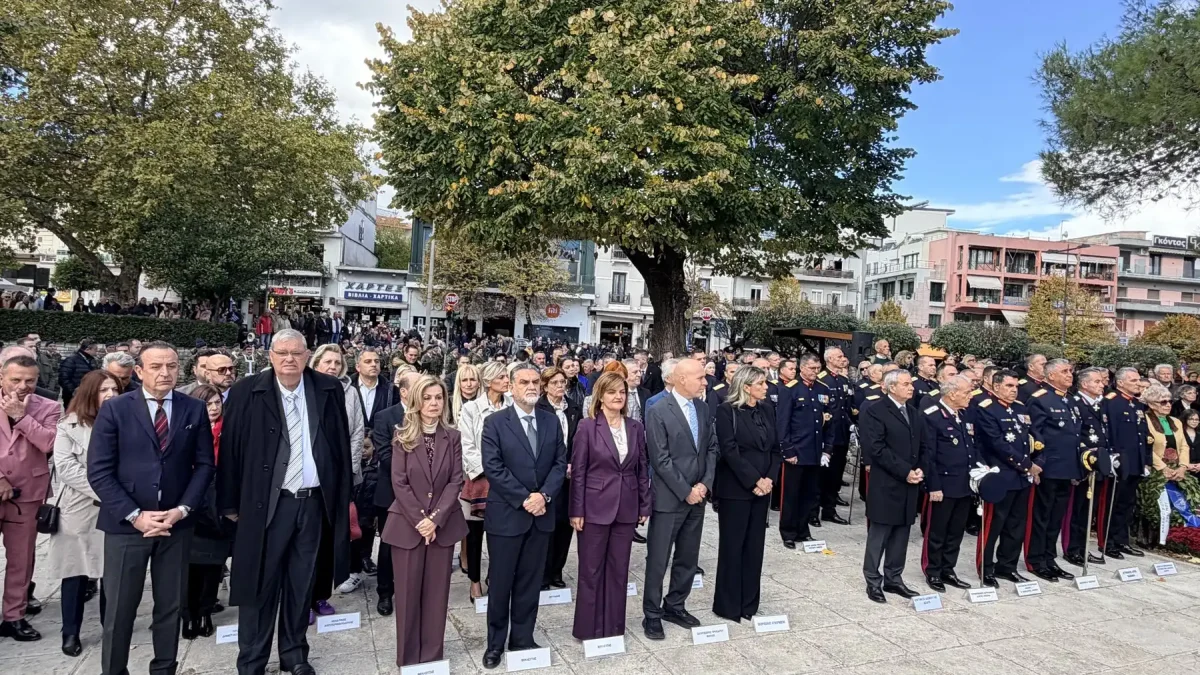 Ιωάννινα: Κατάθεση στεφάνων στο Ηρώο Μπιζανομάχων για την 28η Οκτωβρίου – Η Αν. Καραμανλή εκπρόσωπος της κυβέρνησης