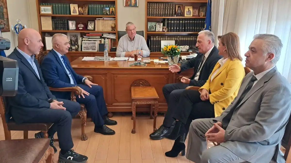 Ιωάννινα: Από τη Μητρόπολη και την Περιφέρεια Ηπείρου ξεκίνησαν τις επισκέψεις τους οι υφυπουργοί Τσαβδαρίδης και Καλαφάτης