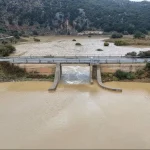 Κρήτη: Στο έλεος της κακοκαιρίας ξανά – Υπερχείλισε χείμαρρος στα Ζωνιανά, 112 για τον Μυλοπόταμο (video)