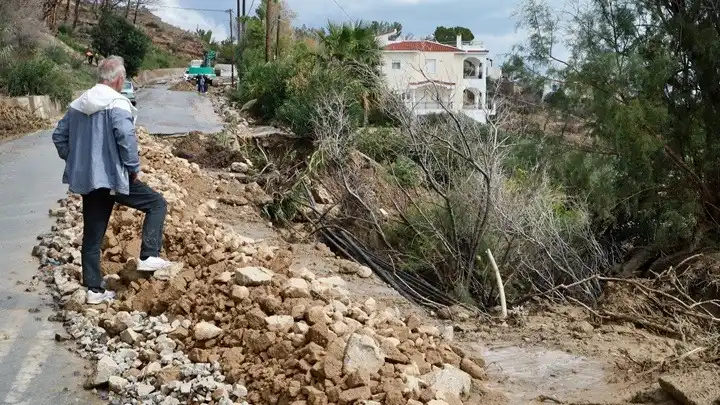 Κρήτη: Κυβερνητικό κλιμάκιο στις πληγείσες περιοχές – Κλειστά σχολεία και ενεργοποίηση του Copernicus