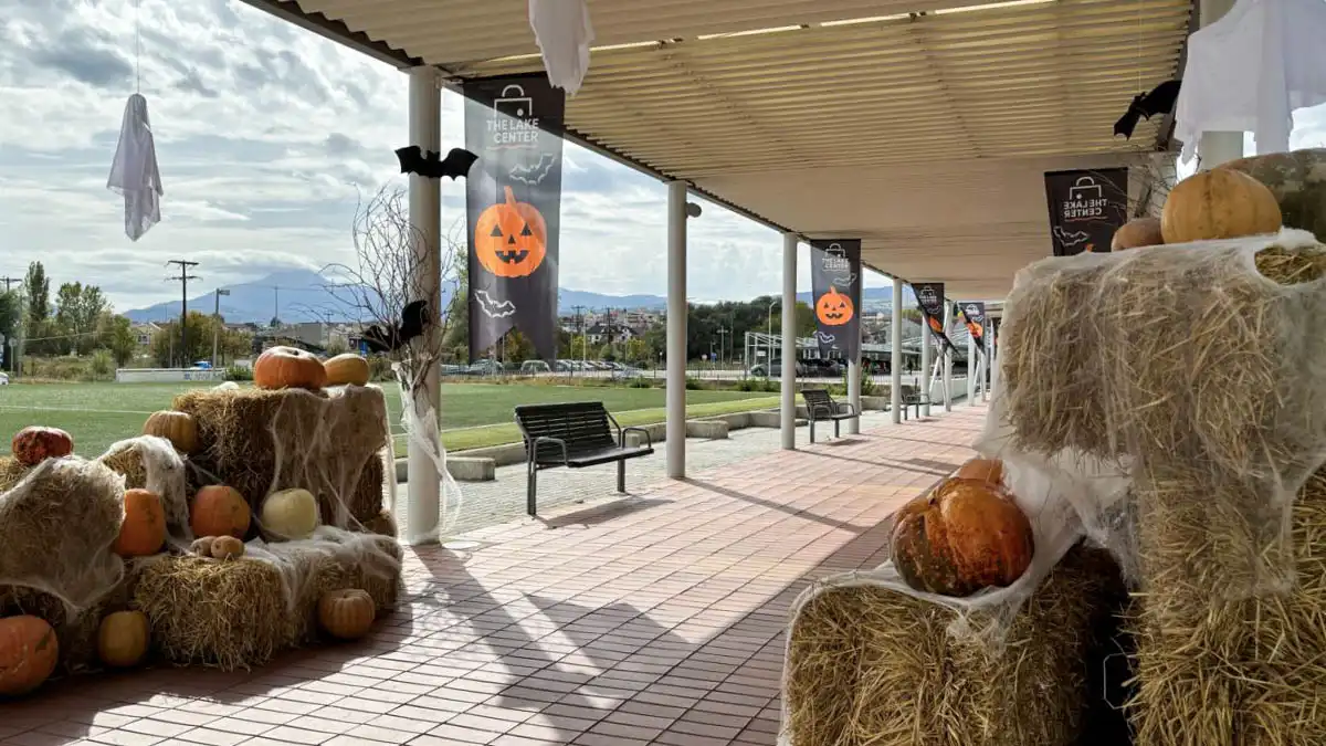 Halloween διακόσμηση και φθινοπωρινή βόλτα στο The Lake Center