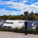 Ιόνια Οδός: Λεωφορείο του Πολεμικού Ναυτικού έπεσε σε αρδευτικό αύλακα στη Βλαχέρνα