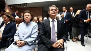 Μητσοτάκης: «Τα μνημεία δεν μπορεί να αντιμετωπίζονται ως λάφυρα πολέμου»