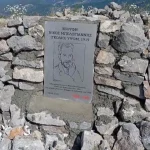 Γράμμος: Νέα καταστροφή του μνημείου που είναι αφιερωμένο στο Νίκο Μπελογιάννη