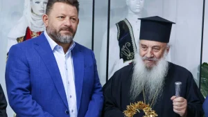 Ο Μητροπολίτης Αργυροκάστρου Ναθαναήλ με εκπροσώπους του Δικτύου Πόλεων με Λίμνες