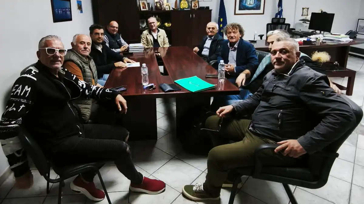 Πρέβεζα: Νέο Νοσοκομείο, οδικοί άξονες και Πανεπιστημιακή Σχολή στη συνάντηση ΠΑΣΟΚ – αντιπεριφερειάρχη
