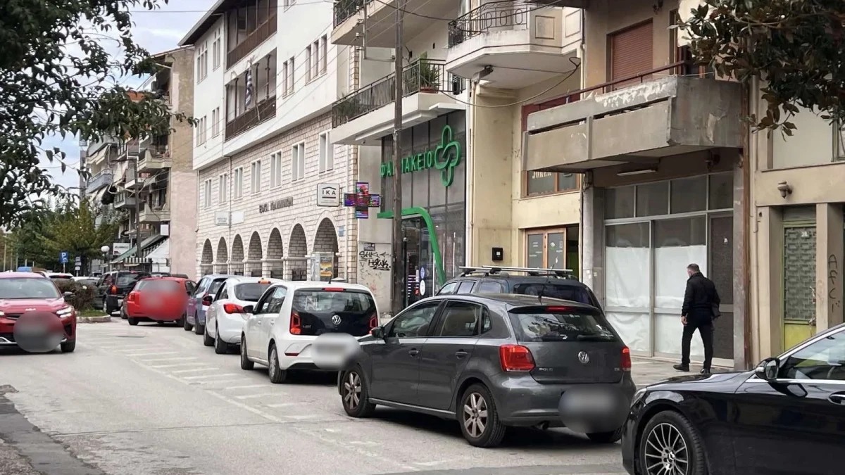 Ιωάννινα: Κυκλοφοριακό χάος στη Παύλου Μελά λόγω εργασιών για το φυσικό αέριο – Αγανακτισμένοι οι οδηγοί