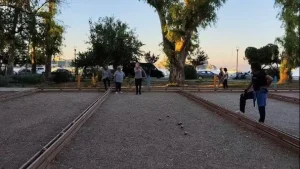 Η μακρά ιστορία του πετάνκ (pétanque)… Aπό τους αρχαιοελληνικούς σβόλους στα σύγχρονα γήπεδα