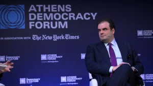 Κ. Πιερρακάκης: «Κανένα κράτος δεν είναι αρκετά ισχυρό για να διαχειριστεί μόνο του την τεχνητή νοημοσύνη»