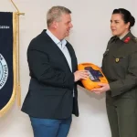 ΠΟΜΕΝΣ: Ένα «Δίκτυο Ζωής» με απινιδωτές στις στρατιωτικές μονάδες (βίντεο)