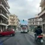 Χάος στην οδό Σουλίου στα Ιωάννινα – Μπαίνουν ελεύθερα τα αυτοκίνητα και στην έξοδο ζητούν αναστροφή