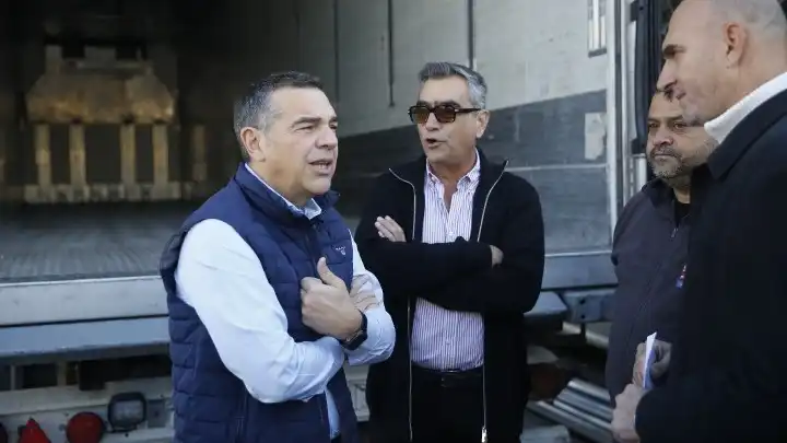Τσίπρας: Κατηγορεί την κυβέρνηση για εσκεμμένα υπερπλεονάσματα